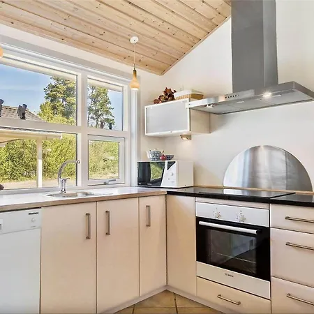 1505-aakirkeby-sluseparken-8-a *