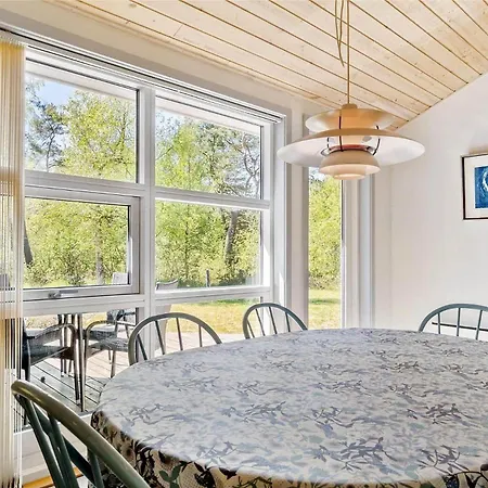 1505-aakirkeby-sluseparken-8-a * Vester Somarken